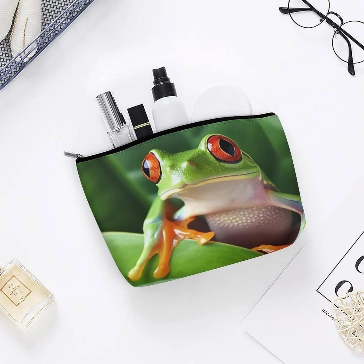 Cosmetic Bag Travel Makeup Bag Waterproof Toiletry Bag Cute Frog Makeup Organizer Case Portable Toiletry Pouch Large Capacity Zipper Pouch for Women Men