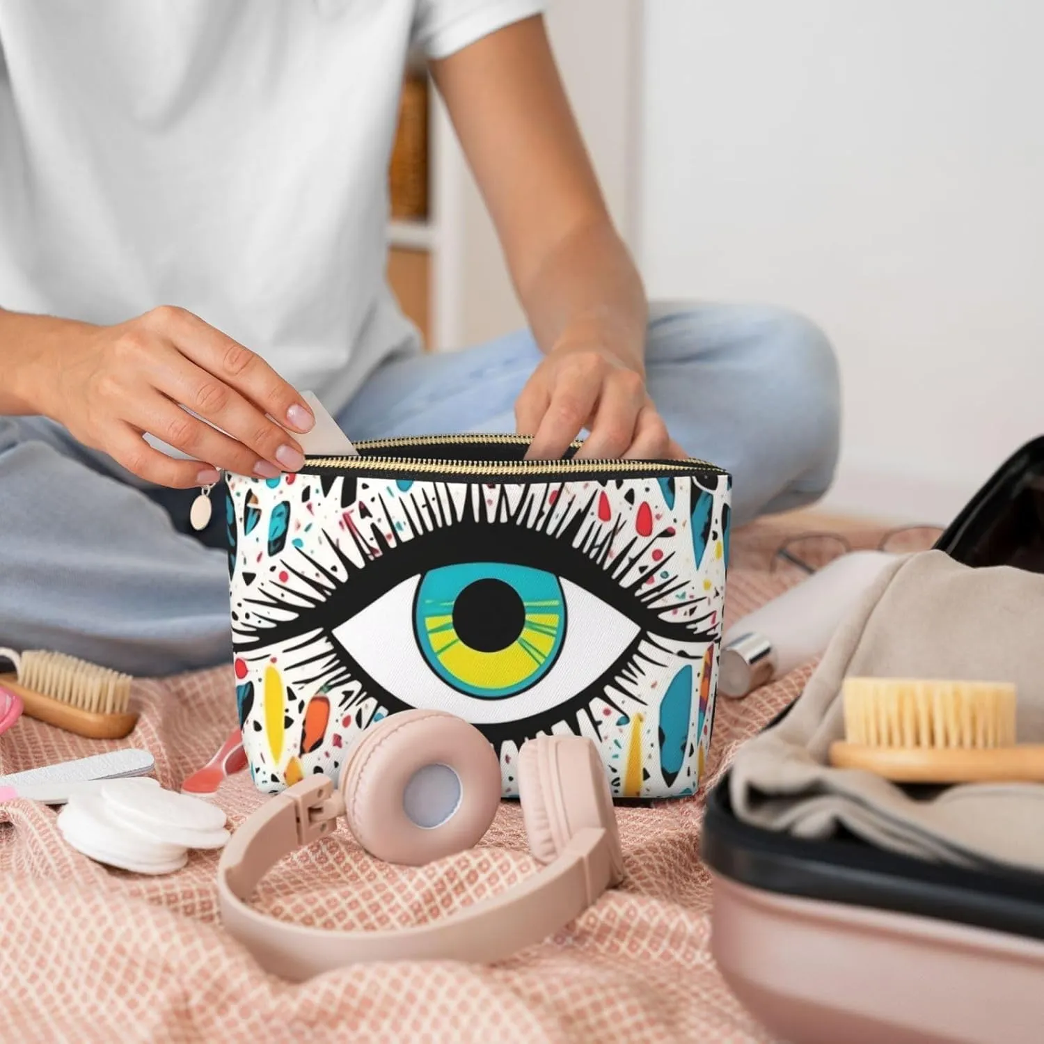Evil Eyes Cute Print Leather Toiletry Bag - Portable Makeup Pouch For Women With Zipper, Travel Cosmetic Bags 7x2.4x5in