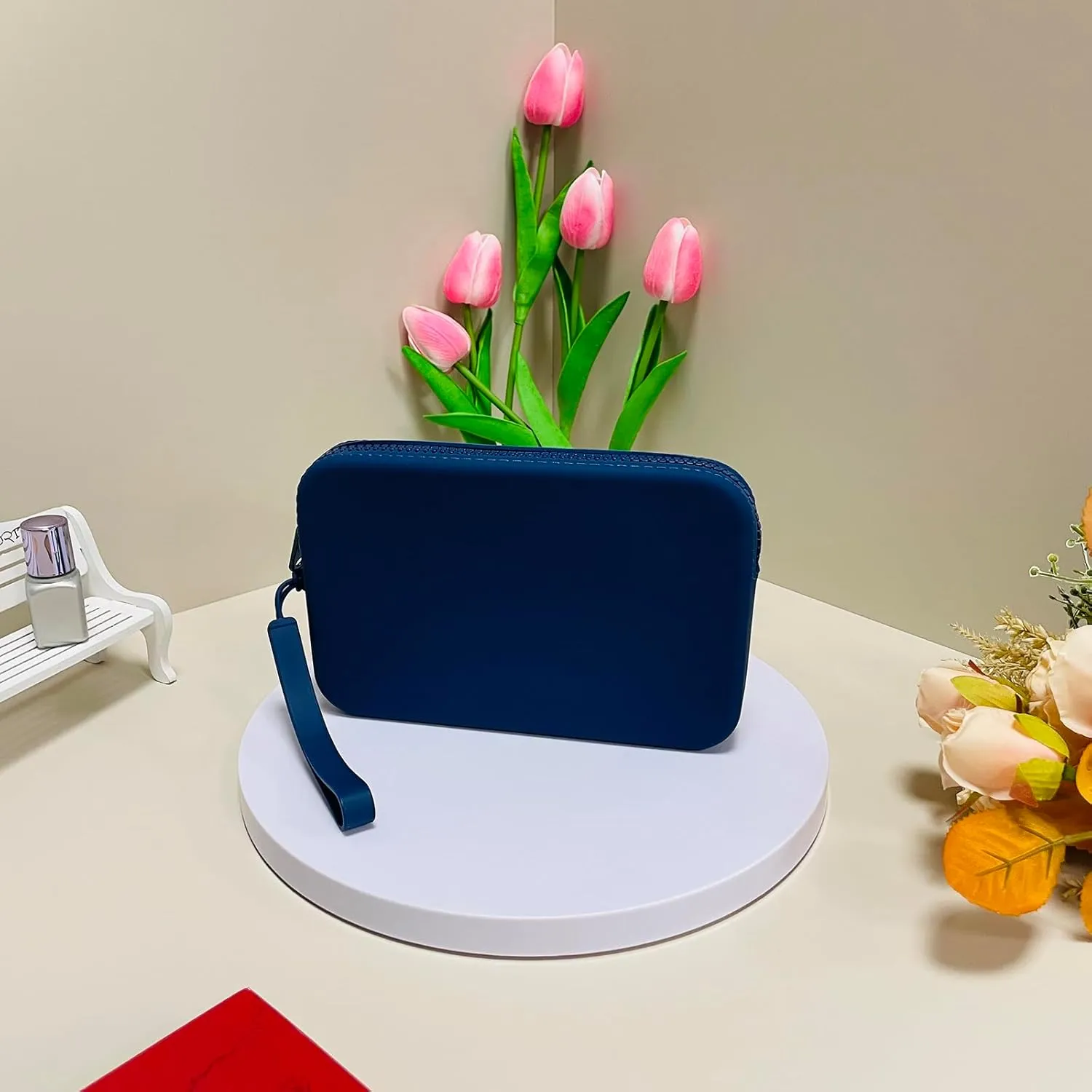Large Silicone Multifunctional Essential Bag Portable Travel Makeup Bag for Women Men Cards Cash Bag Zipper Pouch (Blue)