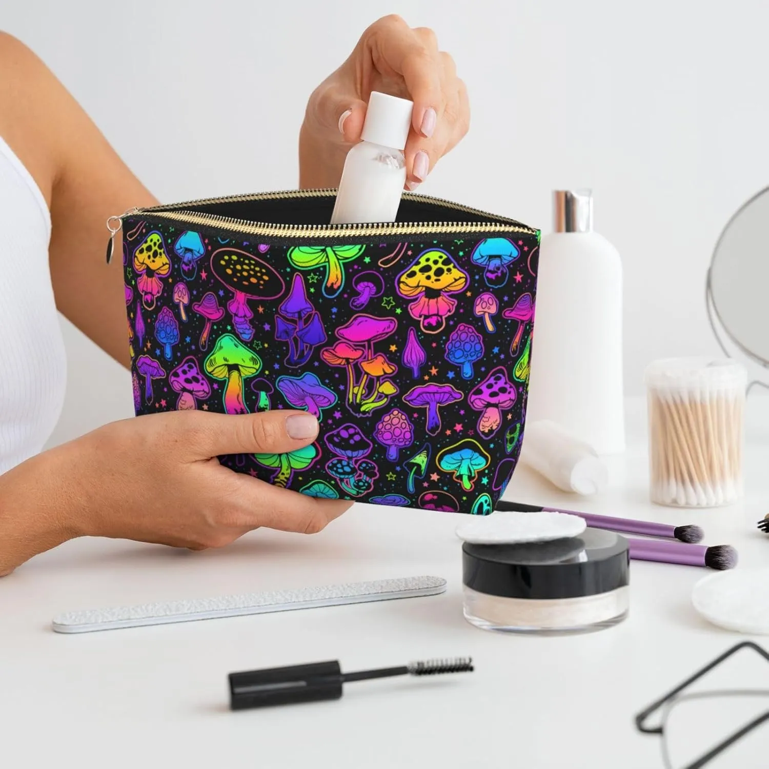 Mushrooms Small Makeup Bag for Women - Leather Travel Cosmetic Bag Make Up Pouch Mini Travel Zipper Pouch - Makeup Organizer Bag
