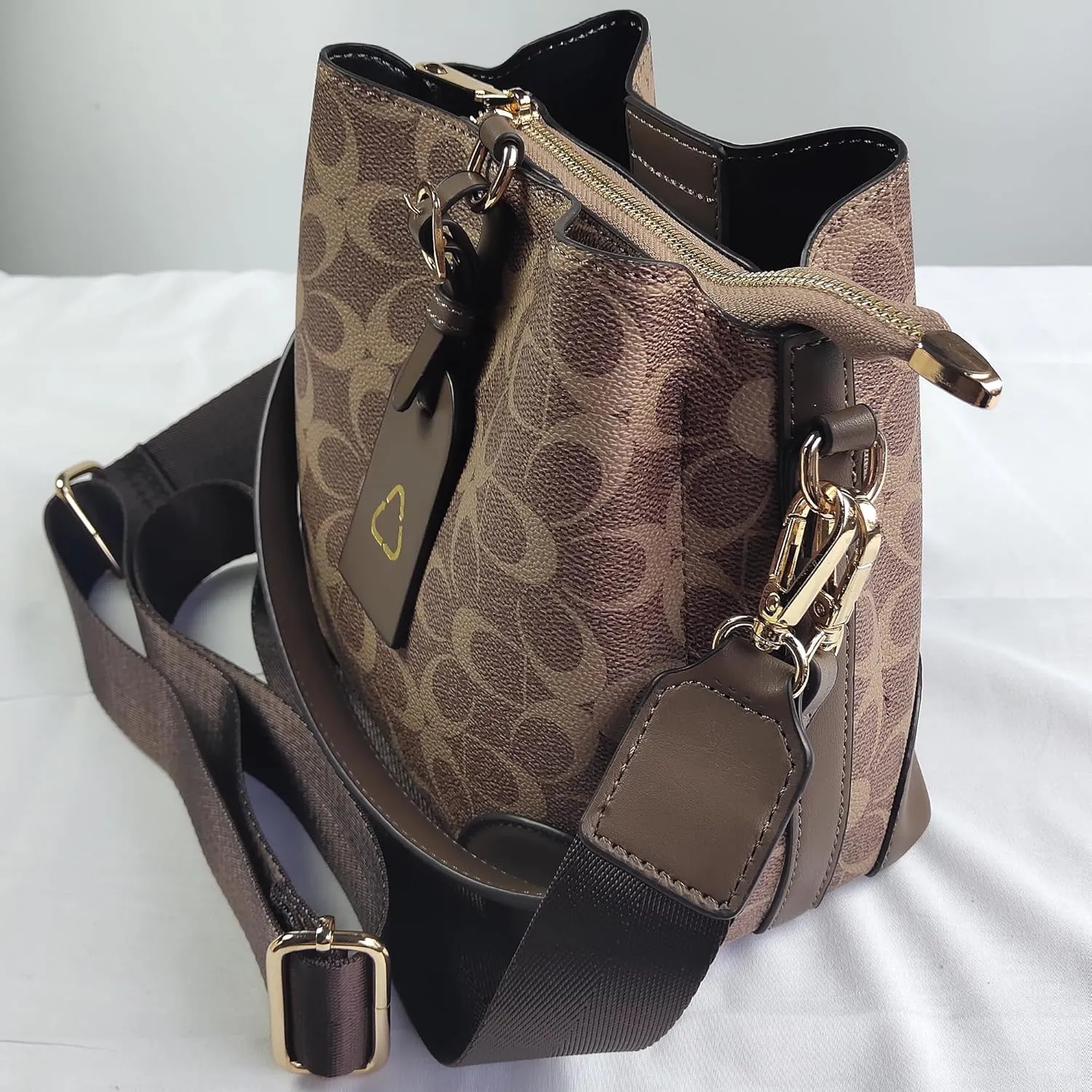 Small Crossbody Bags for Women - Artificial Leather Purse Handbag - Fashion Design - Golden Buckle