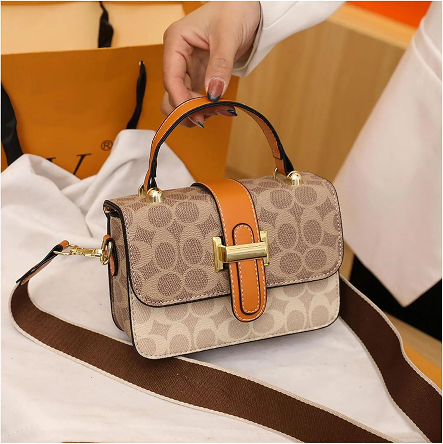 Small Crossbody Bags for Women - Leather Purse Handbag - Fashion Design - Golden Buckle