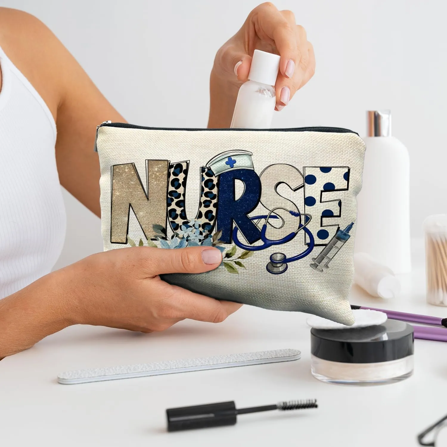 Trendy Floral Nurse Makeup Bag, Nurses Week Gifts Cosmetic Bags for Women, Nurse Appreciation Gifts Makeup Pouch, Nursing Zipper Pouch